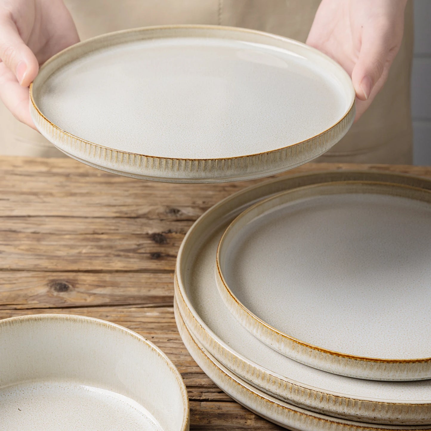 Lumora 16-Piece Reactive Glaze White Stoneware Dinnerware Set