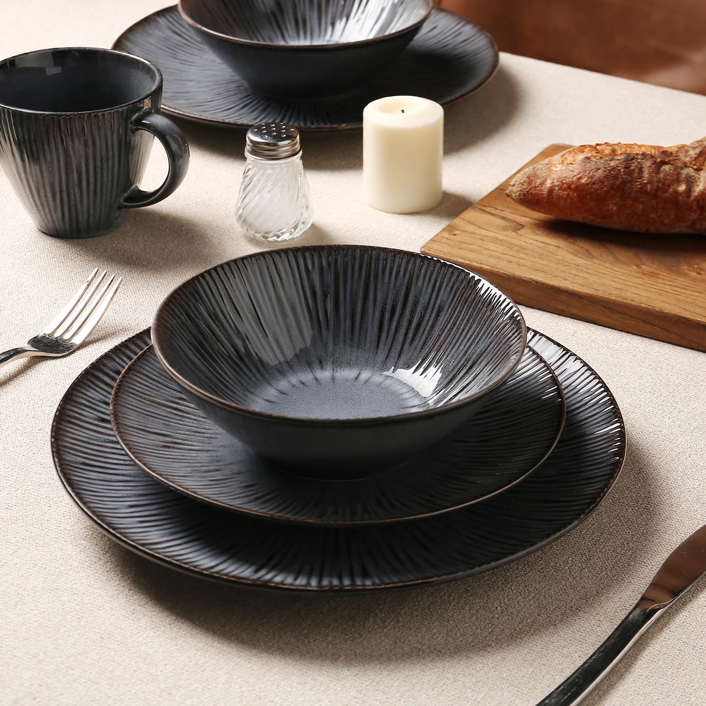LUMORA 16-Piece Reactive Glaze Stoneware Dinnerware Set – Modern Luxury, Service for 4