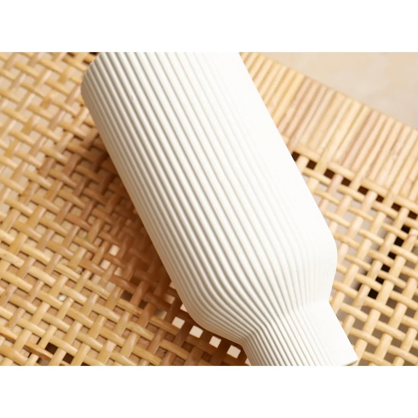 Set of 3 Minimalist Ceramic & Porcelain Vases – Modern Home Decor